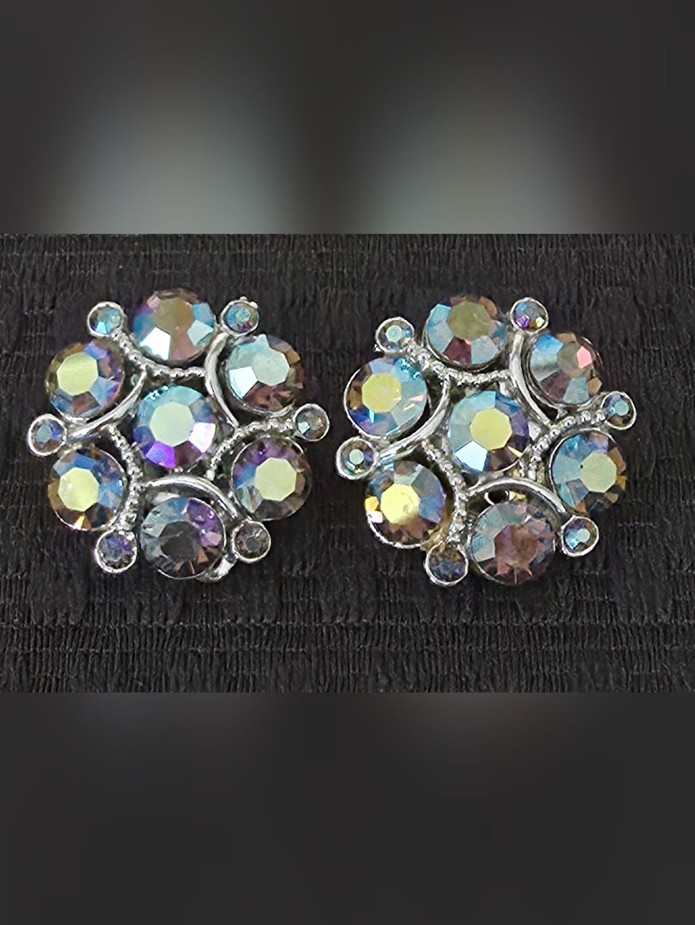 Vintage Signed LISNER Aurora Borealis Rhinestone Cluster Clip-On Earrings McM
